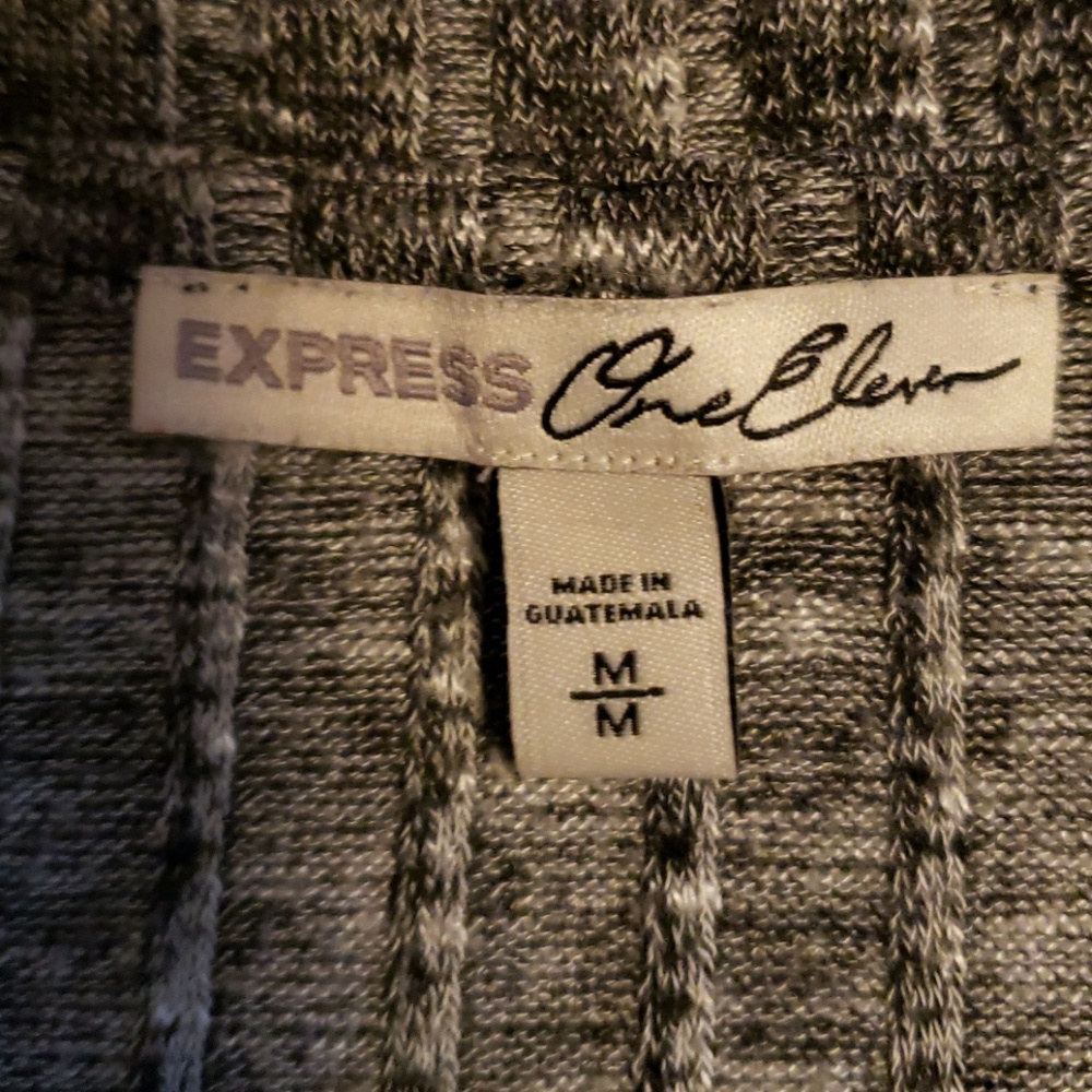 Express long sleeve - Picture 2 of 2